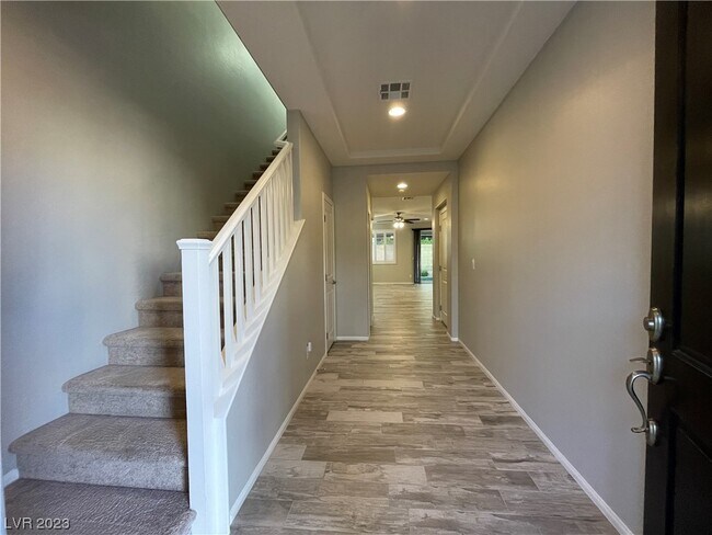 Building Photo - 4967 Breaking Dawn Ct