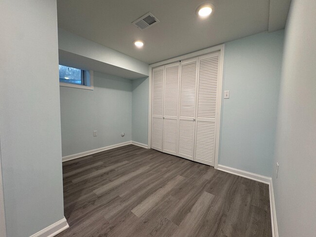 Building Photo - 9405 Rhode Island Ave