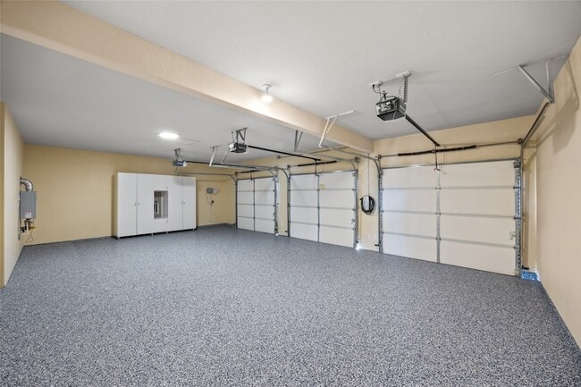 Building Photo - 12585 Princess Dr