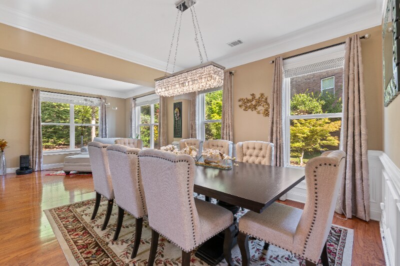 Building Photo - 3450 Dalwood Dr