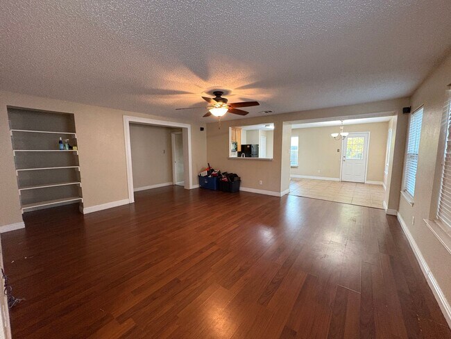 Building Photo - 3405 Desert Mesa Rd