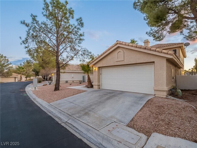 Building Photo - 2521 Seascape Dr