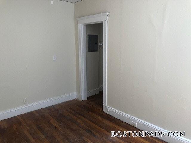 Building Photo - 1185 Boylston St