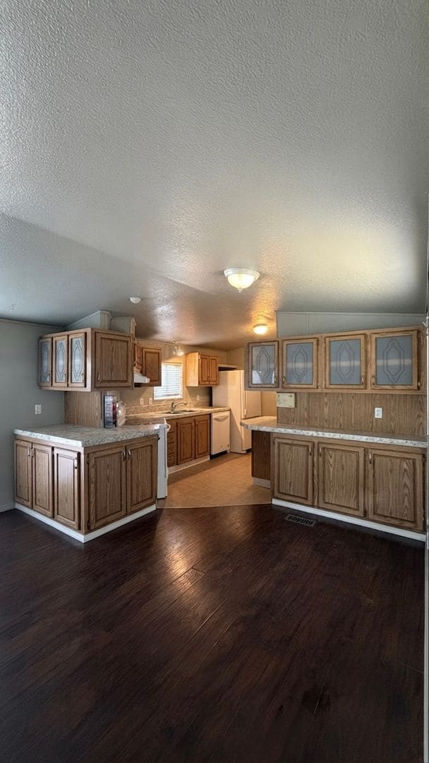 Building Photo - AVAILABLE NOW - Recently Renovated, Charming 2-Bedroom Home in the Heart of Pasco::