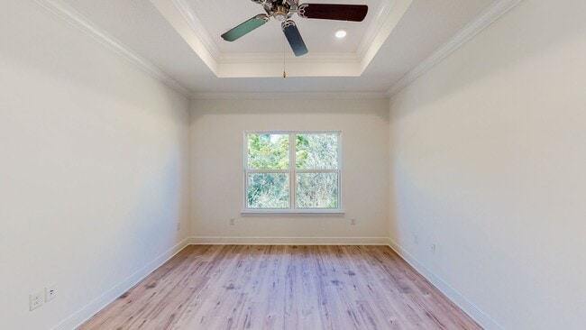 Building Photo - 4 Bedroom Home in Paradise Cove