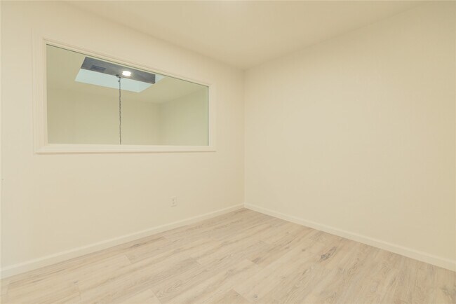 Building Photo - 12553 Wellington Park Dr