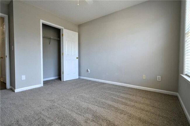 Building Photo - 3905 Timbercreek Cir