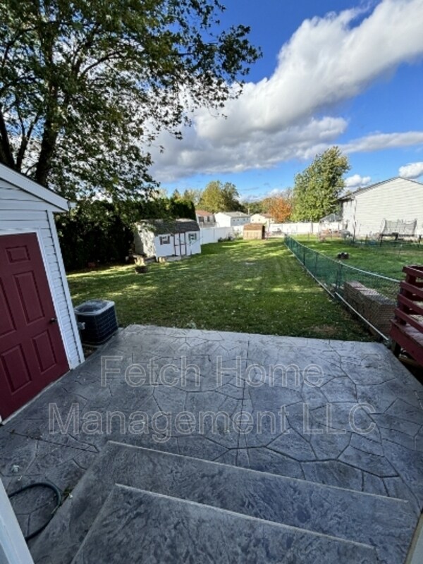 Building Photo - 143 Northwood Ct