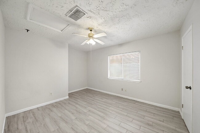 Building Photo - 13923 Ludgate Pass