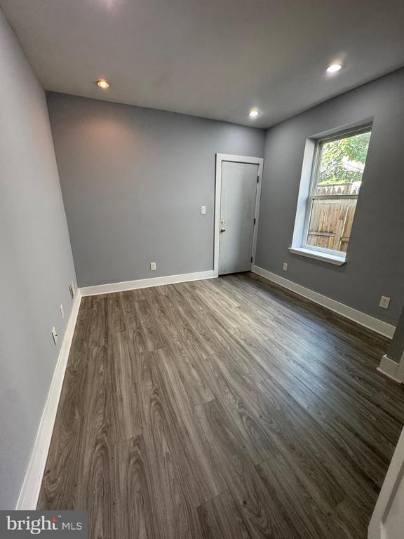 Building Photo - 1522 Willington St