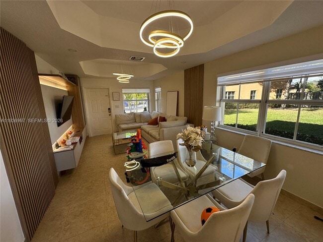 Building Photo - 15313 SW 31st Terrace