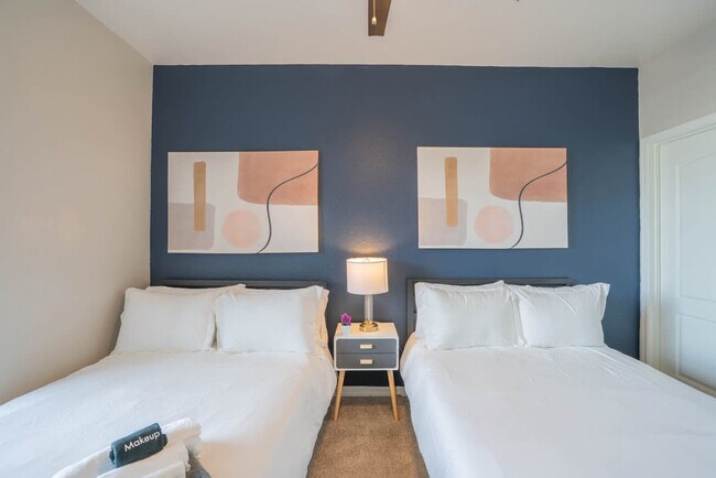 Building Photo - 10 W Minnezona Ave