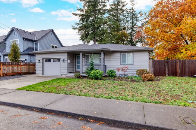 Building Photo - 3-Bedroom Home in Woodstock Neighborhood