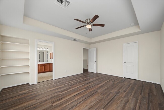Building Photo - 18307 All Oak Trail