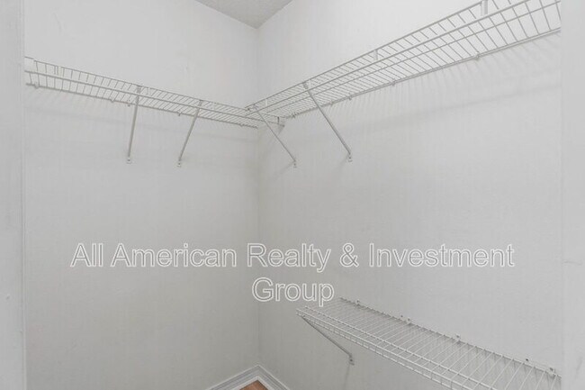Building Photo - 203 Citadel Ln
