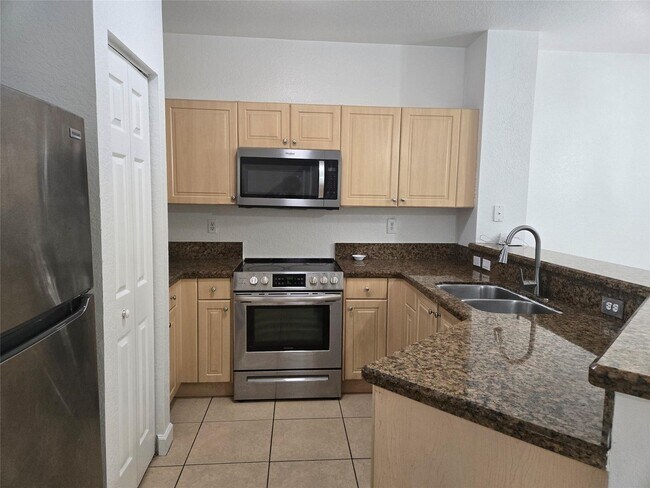 Building Photo - 3684 NW 29th Ct