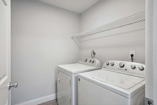 Building Photo - 2315 N Congress Ave