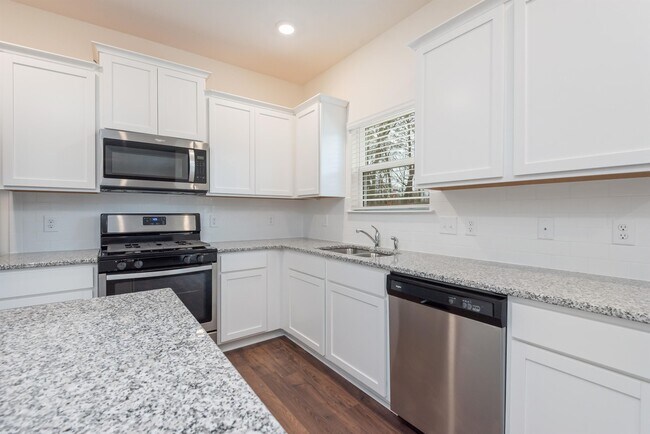 Building Photo - 4734 Willow Bluff Cir