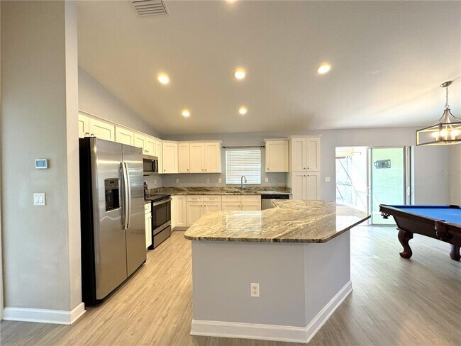 Building Photo - 3940 Penton Pl