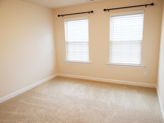 Building Photo - 9311 Glenburn Ln