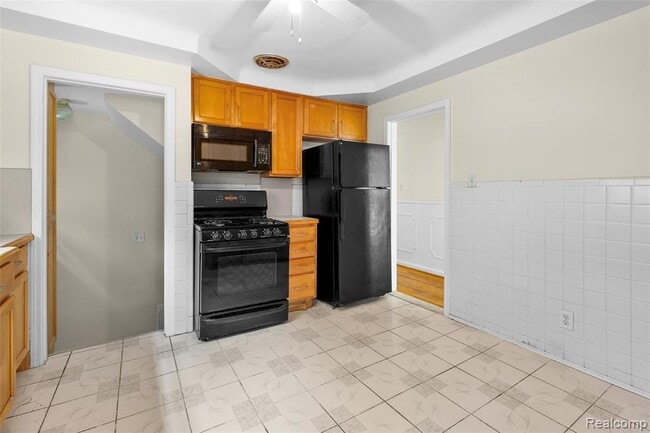 Building Photo - 1121 N Lafayette St