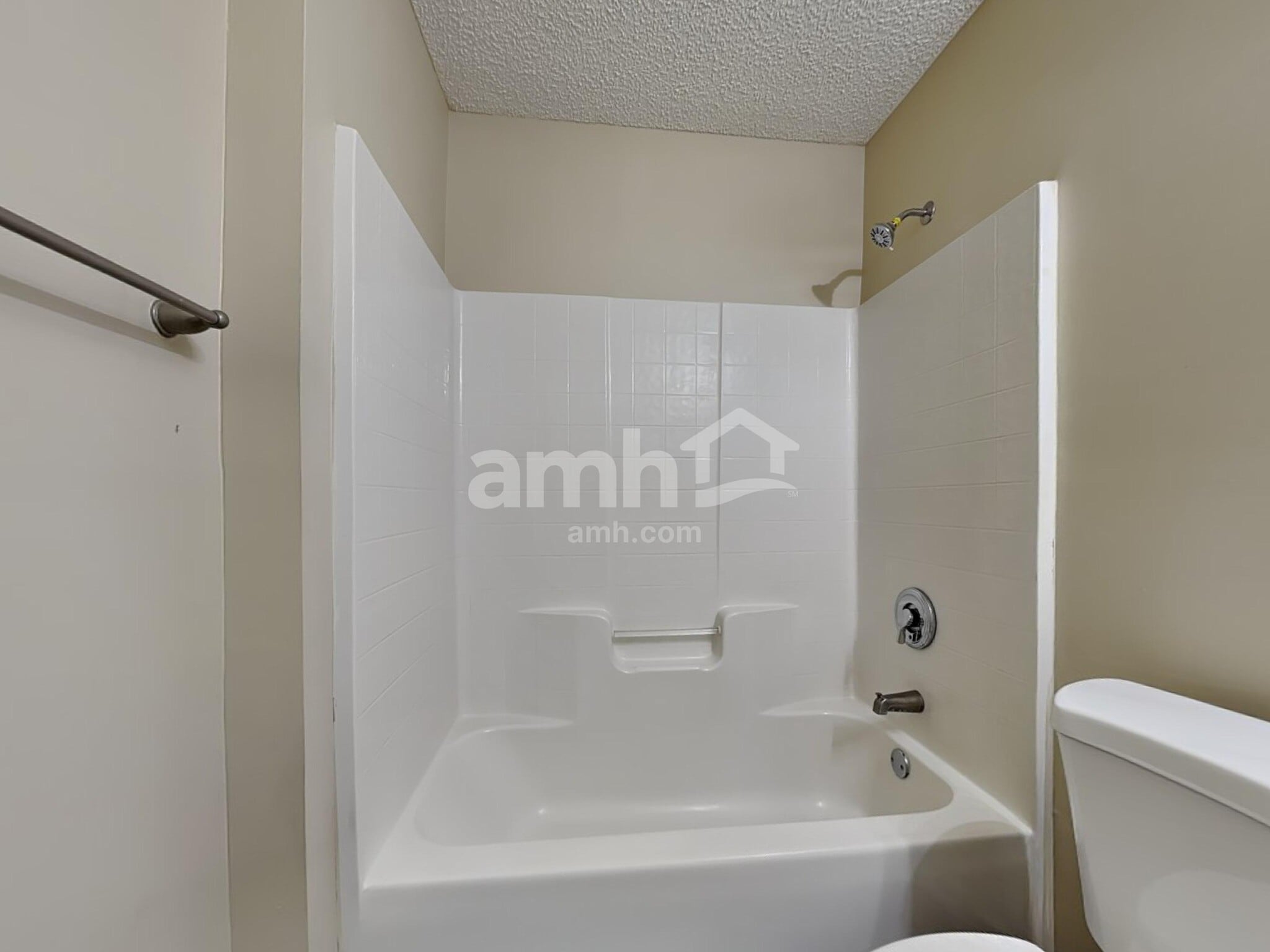 Building Photo - 28 Blue Lake St