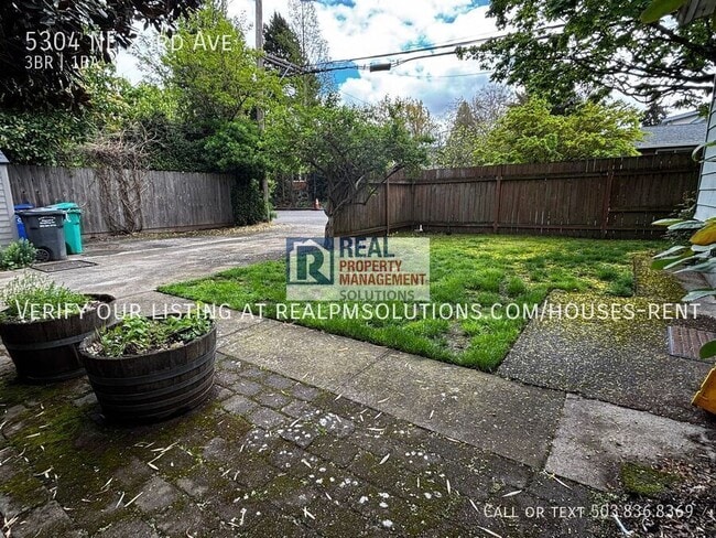 Building Photo - 5304 NE 23rd Ave