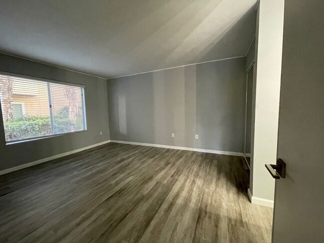 Building Photo - Located in the charming city of San Marcos This 2 bedroom 2 bathroom available on June