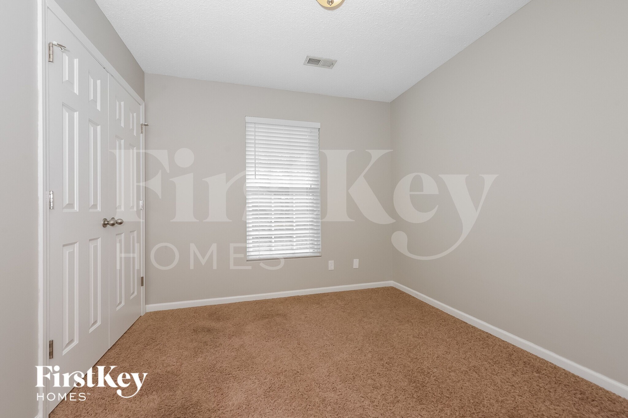 Building Photo - 609 Rosehill Dr