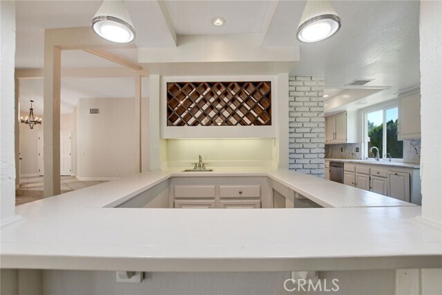 Building Photo - 2123 Golden Hills Rd