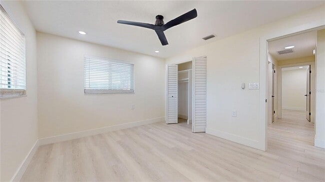 Building Photo - 6380 3rd Palm Point