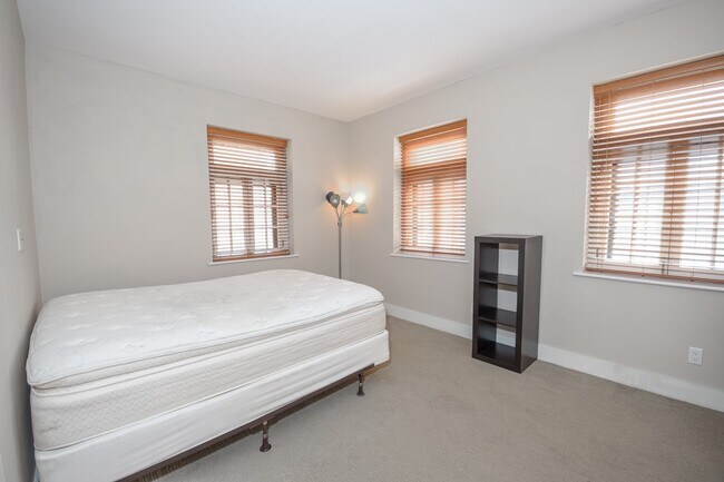 Building Photo - 603 Westgate Ave