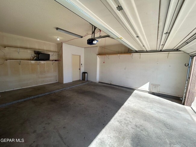 Building Photo - 12857 Little Misty Ln