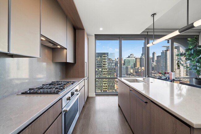 Building Photo - 164 N Peoria St