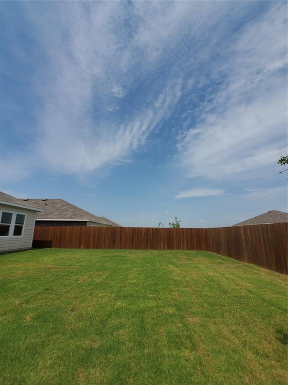 Building Photo - 712 Peach Tree Ln