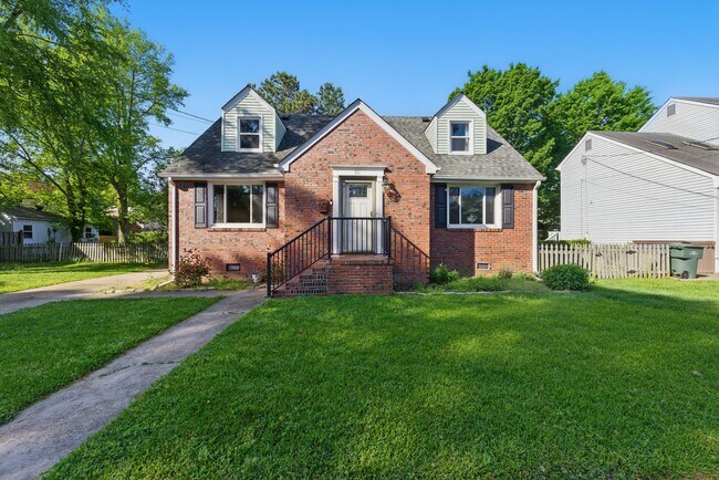 Primary Photo - 111 Dupre Ave