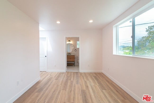 Building Photo - 4005 Sequoia St