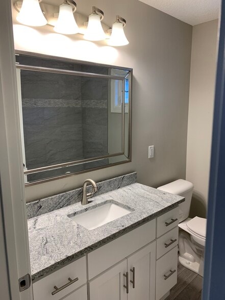 Main Floor Bathroom - 3100 W 55th St