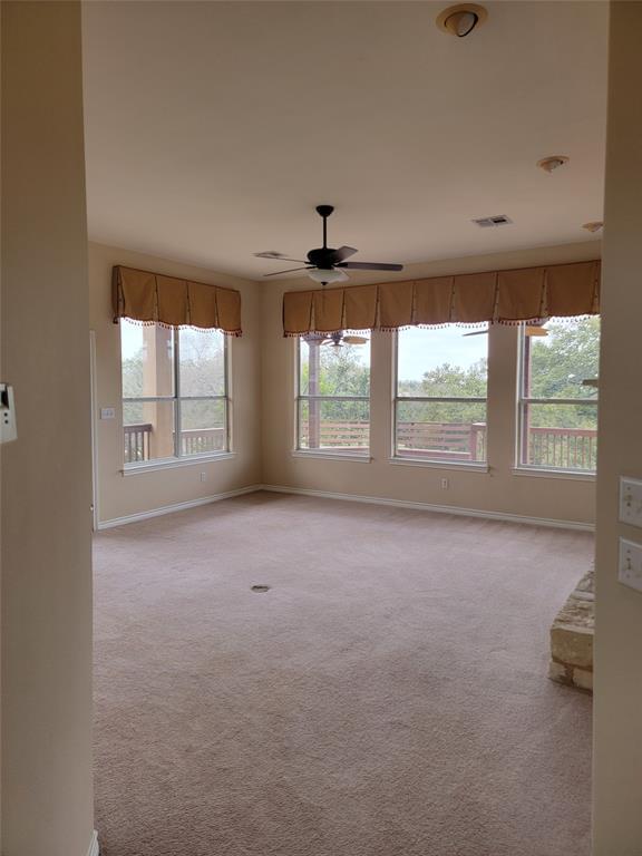 Building Photo - 404 Golf Crest Ln