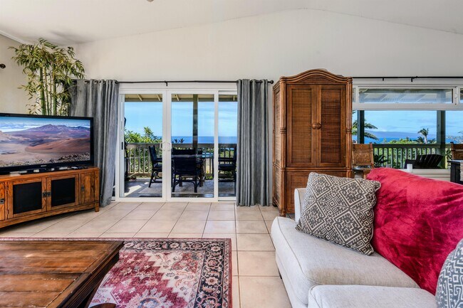 Building Photo - 111 Paia Pohaku St