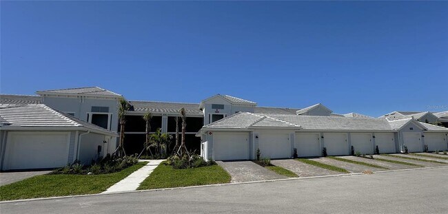 Building Photo - 14231 Heritage Landing Blvd