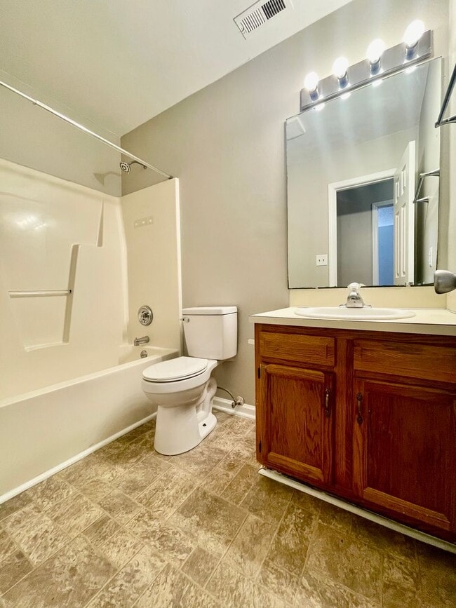 Building Photo - 6019 Double Rein Rd