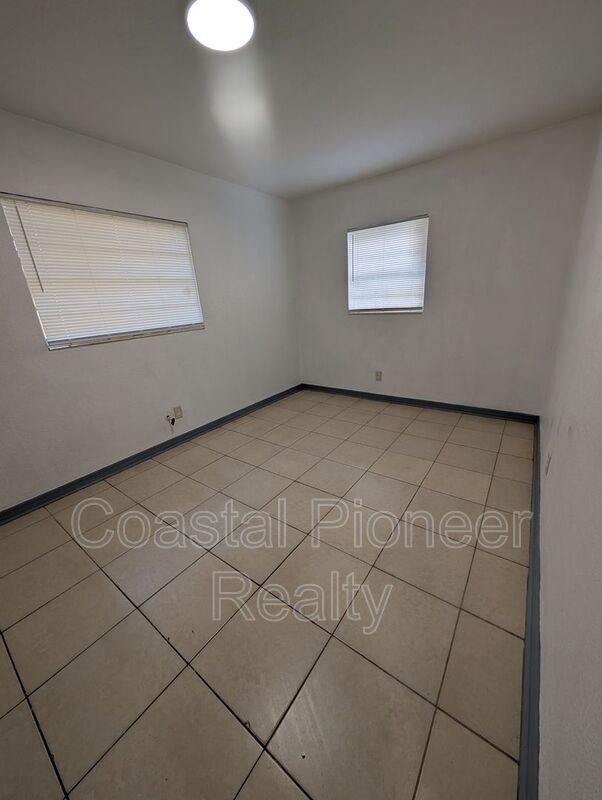 Building Photo - 3721 N Whittier St