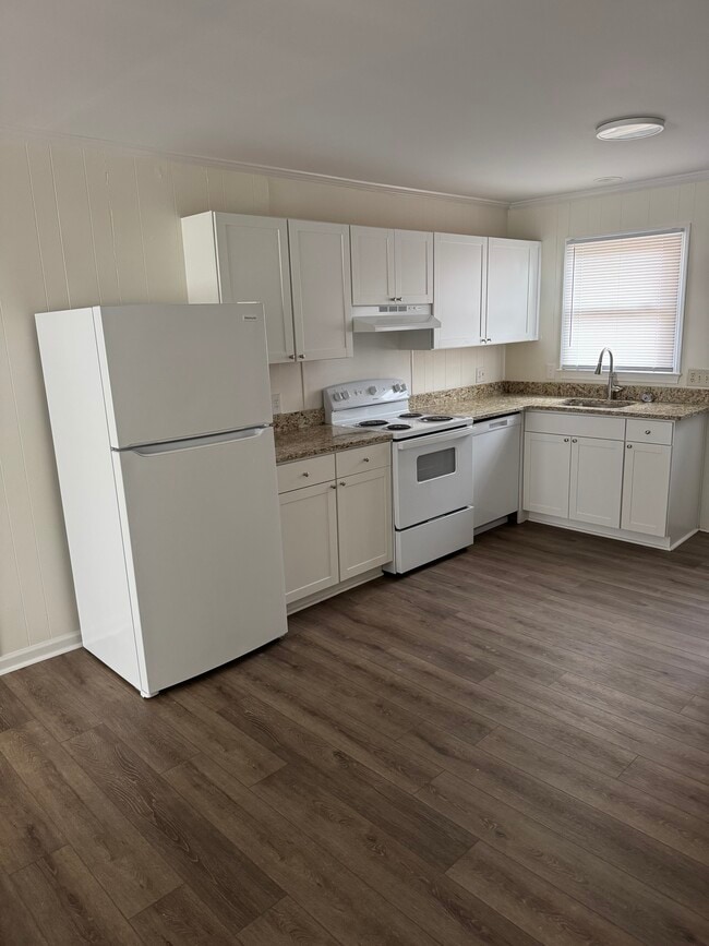 Building Photo - 2106 Rouse Rd