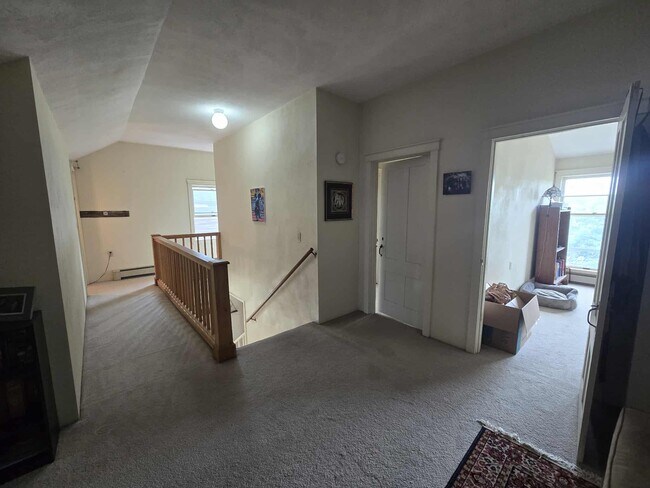 Building Photo - 806 Forside rd