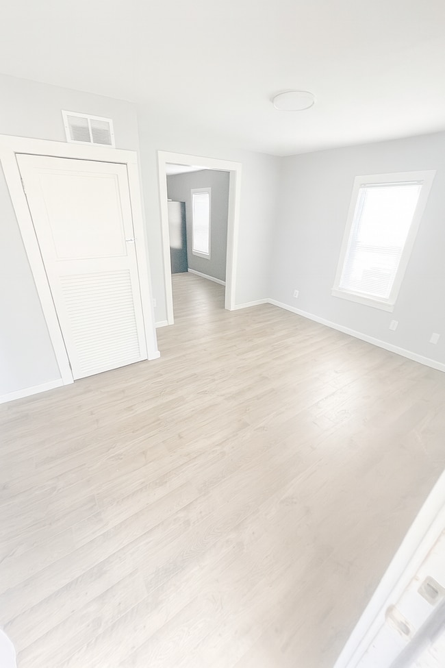 Building Photo - 3110 Pasteur Ave