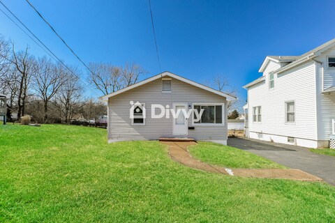 Primary Photo - 2511 Hood Ave