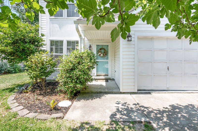 Building Photo - 2785 Flower Creek Way