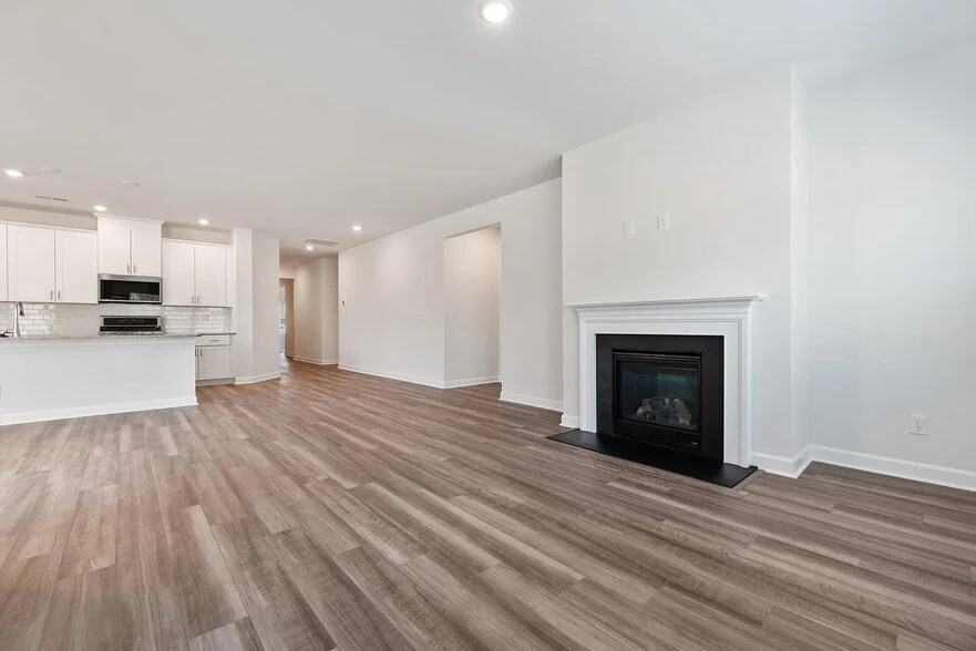 Living Room - 912 Rachel Anne Dr