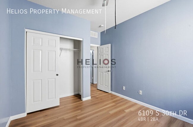 Building Photo - 6109 S 30th Dr